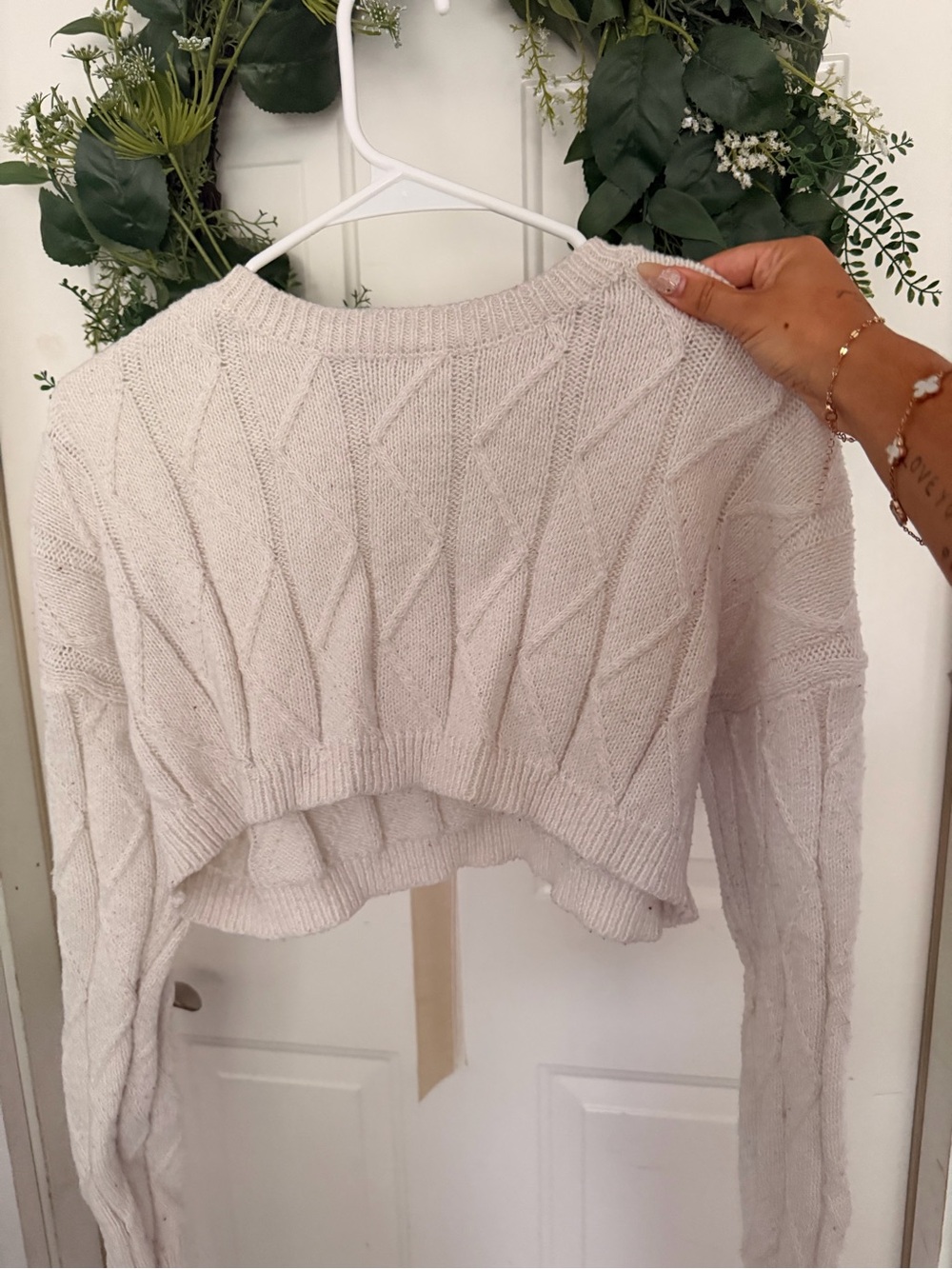 Source Unknown Cropped Cable Knit Sweater - Cream